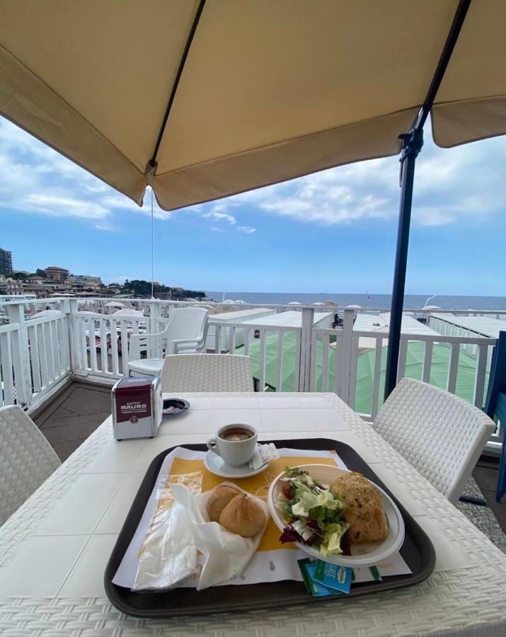 Fellini Suites Lungomare Near The Sea カターニア エクステリア 写真